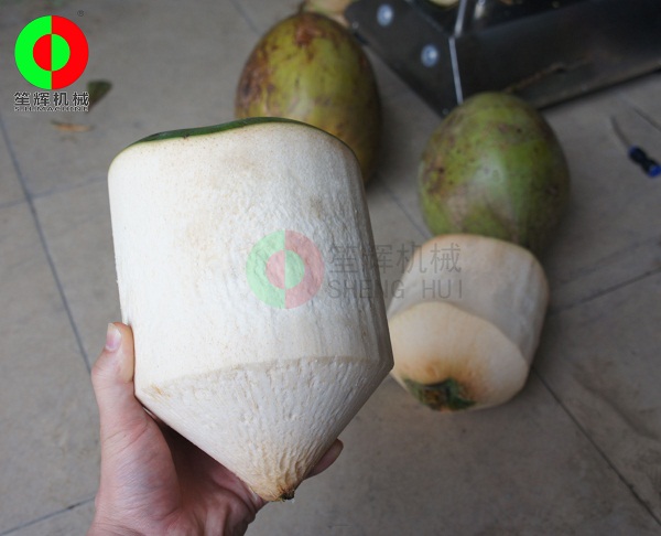 椰子削皮機 