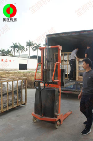 廣西客戶訂購渦流洗菜機及相關蔬果加工機械順利出貨