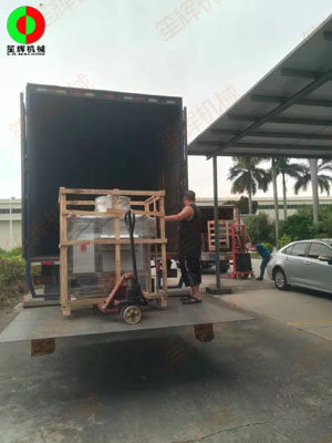 大蒜分瓣機(jī)、大蒜脫皮機(jī)等設(shè)備發(fā)貨交付客戶!